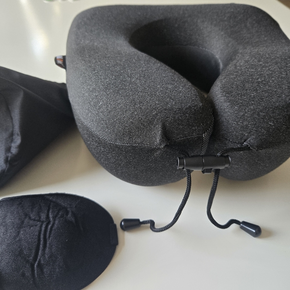 MLV Black Neck Support Travel Pillow - Picture 7 of 16